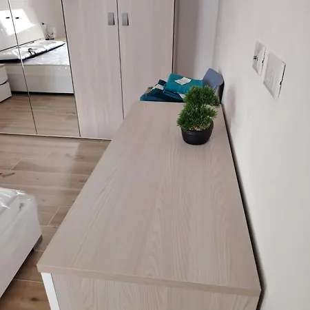 Pm 7 Largo Bruno Ciari Нуоро